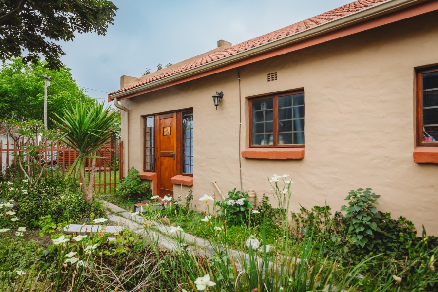 4 Bedroom Property for Sale in Bodorp Western Cape